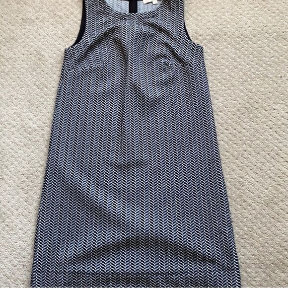 Loft dress. Size XS. Excellent condition. Black and white color - Picture 1 of 9